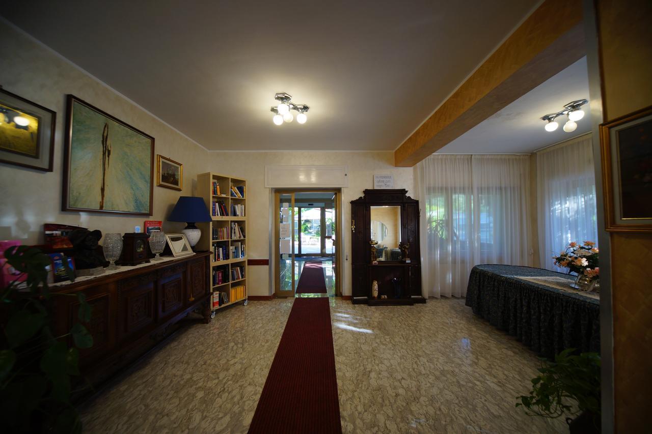 King Hotel Fiuggi Exterior foto